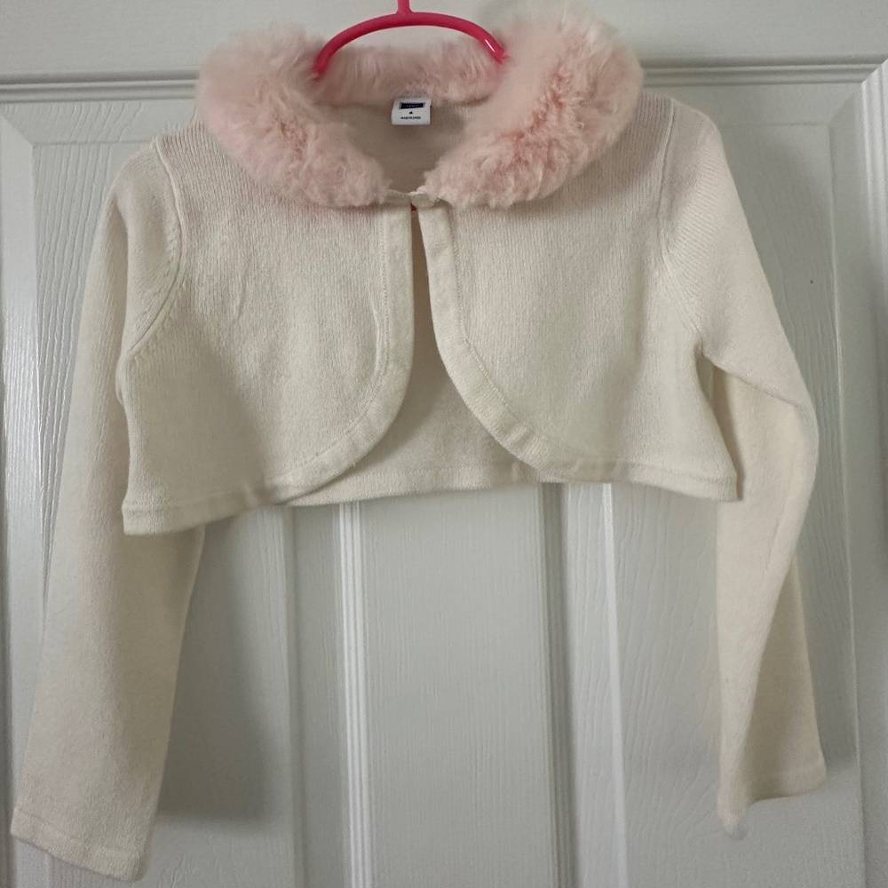 Cozy Janie and Jack cardigan sweater in size 4with Pink Faux Fur Collar